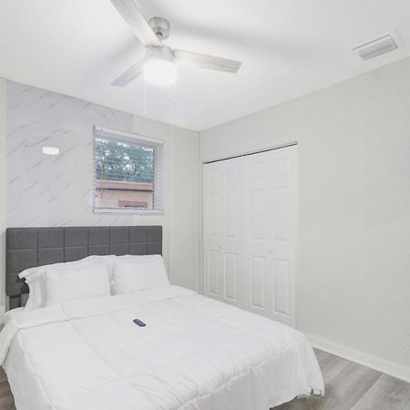 Spacious And Luxurious Home Centrally Located Between Miami And Ft. Lauderdale Miramar Eksteriør bilde